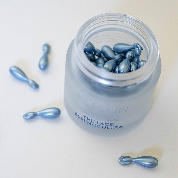ageLOC® Tru Face® Essence Ultra | Kellie Foster